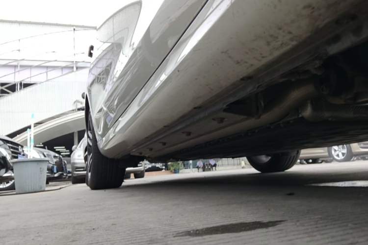 Used Hima AITO M5 2025 Extended-Range Ultra All-Wheel-Drive Version Right Side Sill