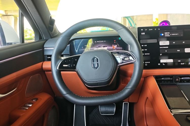 Used Hima AITO M5 2025 Extended-Range Ultra All-Wheel-Drive Version Steering Wheel