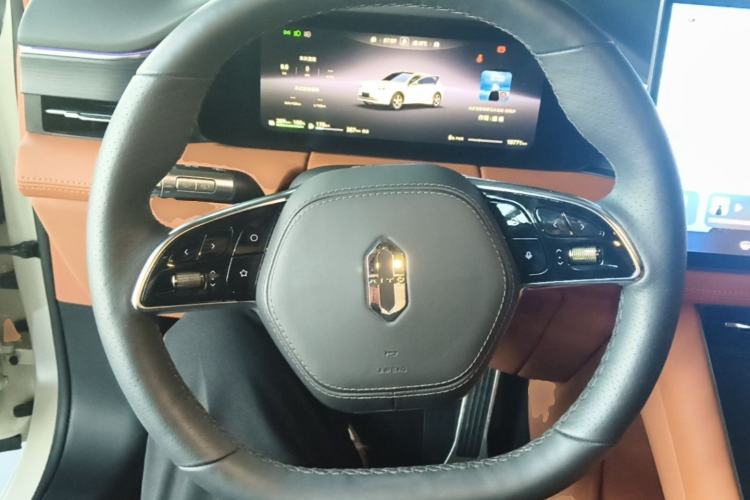 Used Hima AITO M5 2025 Extended-Range Ultra All-Wheel-Drive Version Steering Wheel