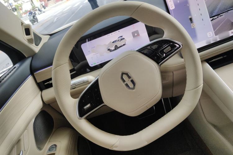 Used Hima AITO M5 2025 All-Electric Ultra Rear-Wheel-Drive Version Steering Wheel
