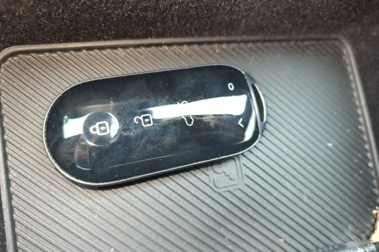 Used Hima AITO M5 2025 Extended-Range Ultra All-Wheel-Drive Version Vehicle Key