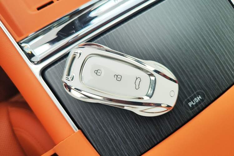 Used Hima AITO M5 2025 Extended-Range Ultra Rear-Wheel-Drive Version Vehicle Key