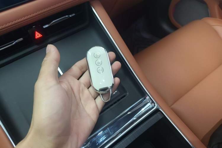 Used Hima AITO M5 2025 All-Electric Ultra Rear-Wheel-Drive Version Vehicle Key