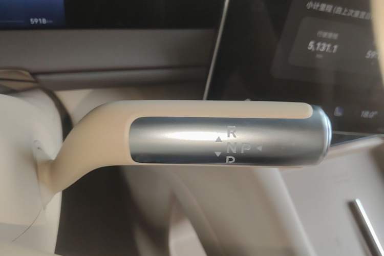 Used Hima AITO M6 2026 Model Range-Extended Max+ Four-Wheel Drive Gear Lever