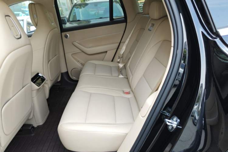 Used Hima AITO M6 2026 Model Range-Extended Max+ Four-Wheel Drive Left Rear Seat