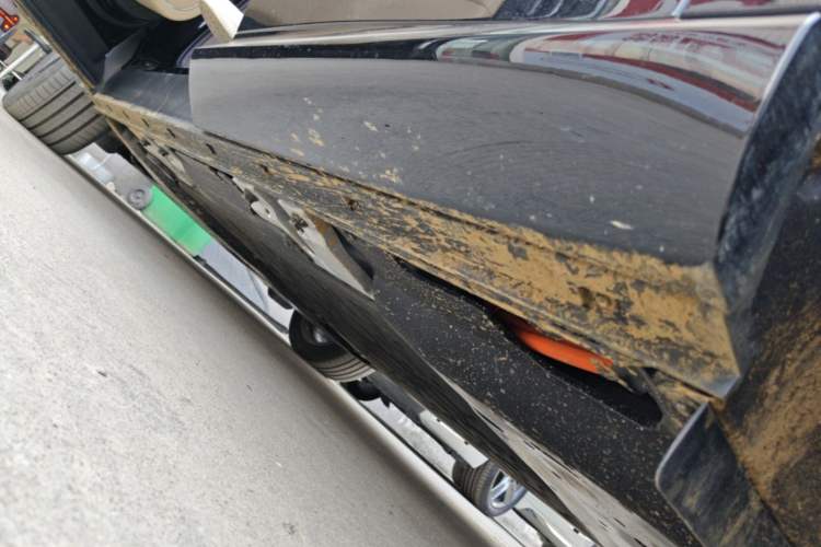 Used Hima AITO M6 2026 Model Range-Extended Max+ Four-Wheel Drive Left Side Sill