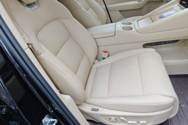 Used Hima AITO M6 2026 Model Range-Extended Max+ Four-Wheel Drive Right Front Seat