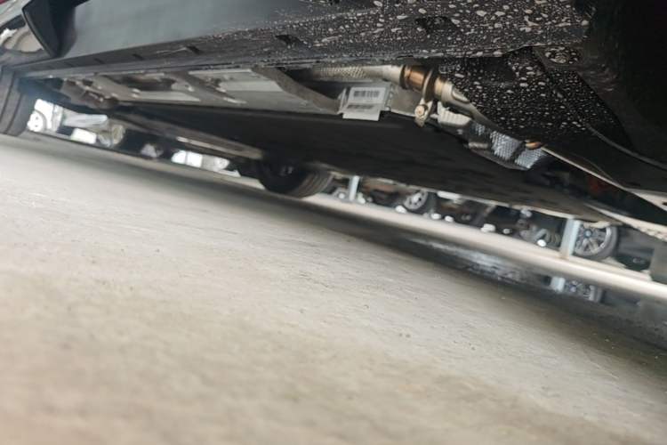 Used Hima AITO M6 2026 Model Range-Extended Max+ Four-Wheel Drive Right Side Sill
