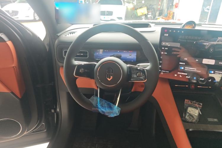 Used Hima AITO M6 2026 Model Range-Extended Max+ Four-Wheel Drive Steering Wheel