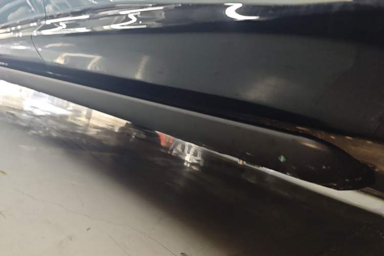 Used Hima AITO M6 2026 Model Range-Extended Ultra Four-Wheel Drive Left Side Sill