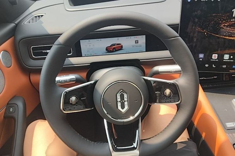 Used Hima AITO M6 2026 Model Range-Extended Max+ Four-Wheel Drive Steering Wheel