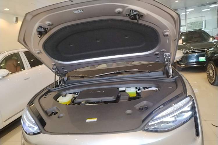Used Hima AITO M6 2026 Model Range-Extended Max+ Four-Wheel Drive Engine Bay