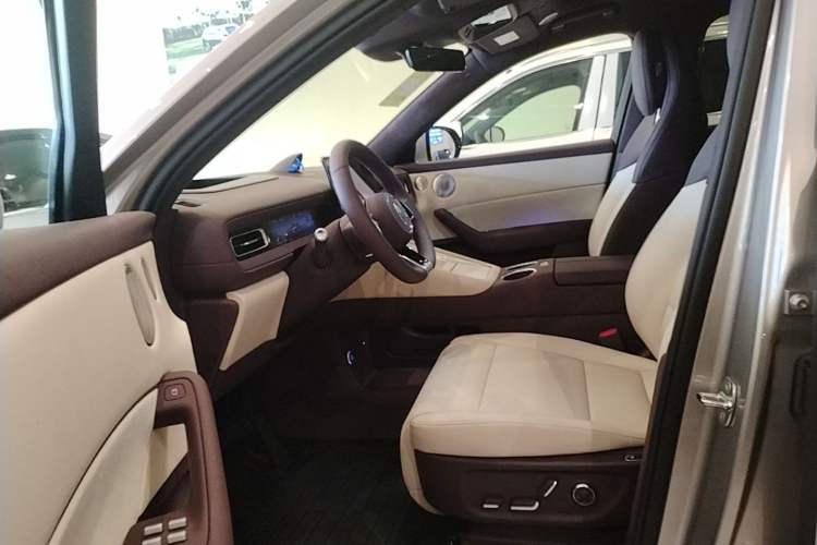 Used Hima AITO M6 2026 Model Range-Extended Max+ Four-Wheel Drive Left Front Seat