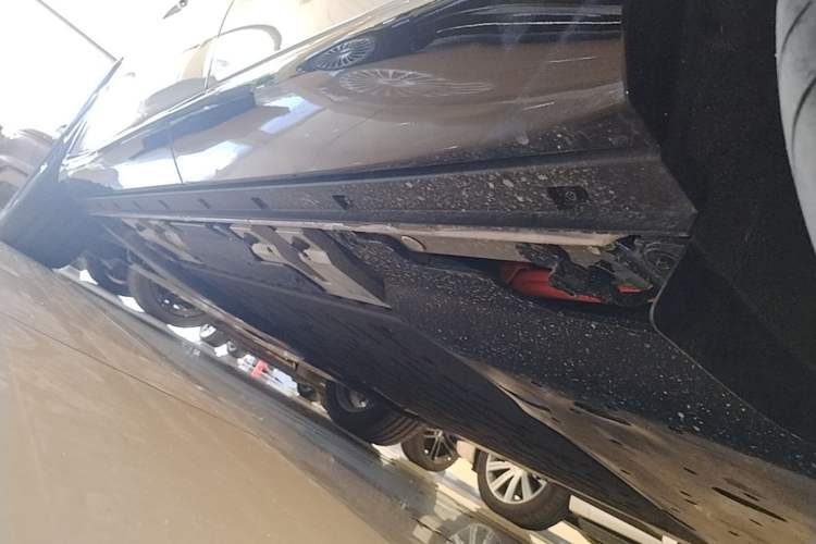 Used Hima AITO M6 2026 Model Range-Extended Max+ Four-Wheel Drive Left Side Sill