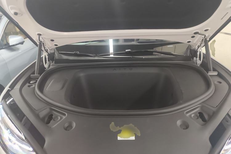 Used Hima AITO M6 2026 Model Pure Electric Max+ Long-Range Engine Bay