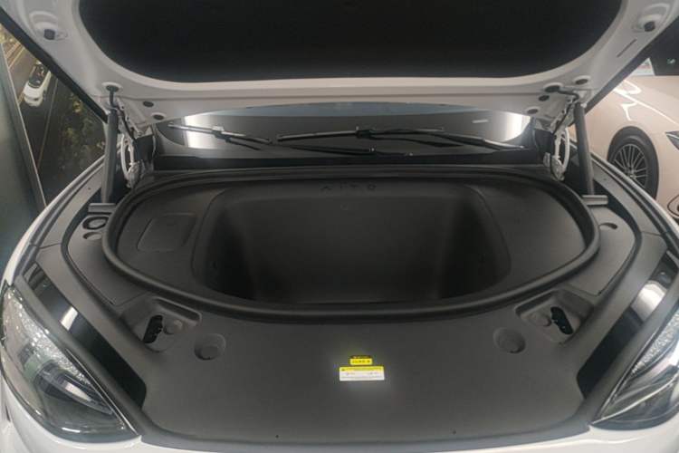 Used Hima AITO M6 2026 Model Pure Electric Max+ Long-Range Engine Bay