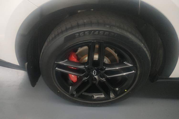 Used Hima AITO M6 2026 Model Pure Electric Max+ Long-Range Right Rear Wheel Hub