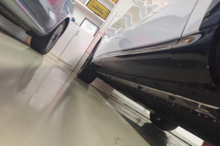 Used Hima AITO M6 2026 Model Pure Electric Max+ Long-Range Right Side Sill
