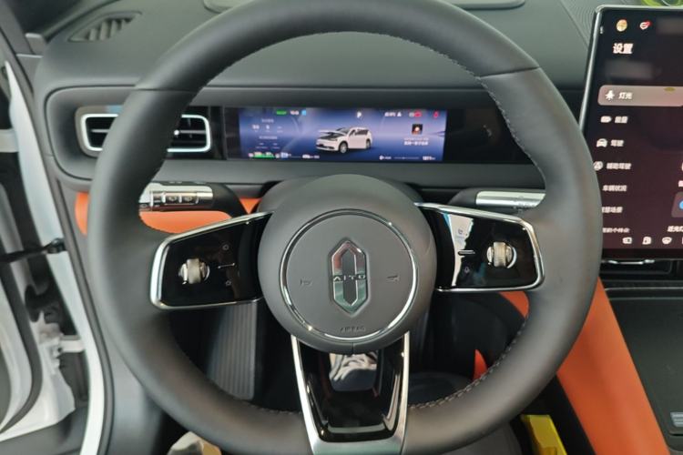 Used Hima AITO M6 2026 Model Range-Extended Max+ Four-Wheel Drive Steering Wheel
