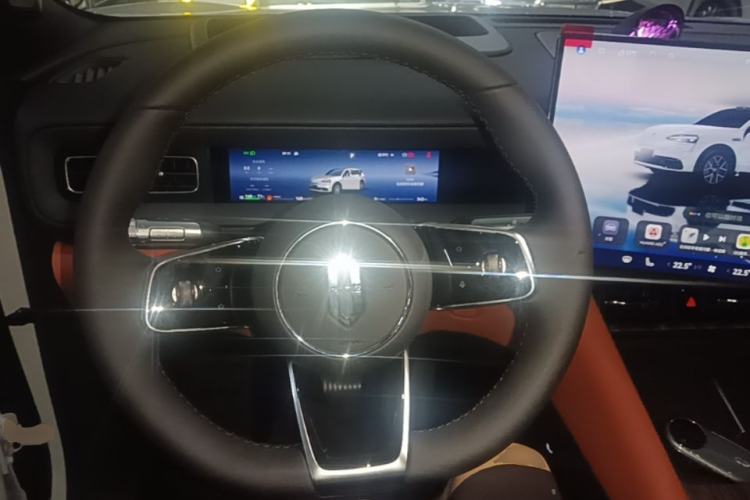 Used Hima AITO M6 2026 Model Range-Extended Max+ Four-Wheel Drive Steering Wheel