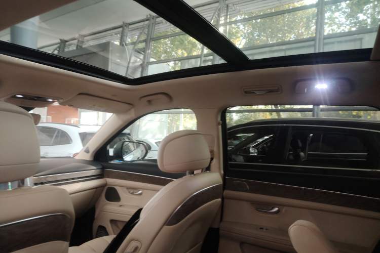 Used Hima AITO M7 2022 1.5T Four-Wheel Drive Luxury Edition Headliner
