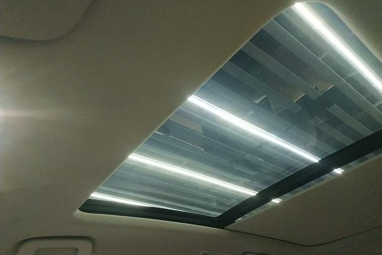 Used Hima AITO M7 2022 1.5T Four-Wheel Drive Luxury Edition Headliner