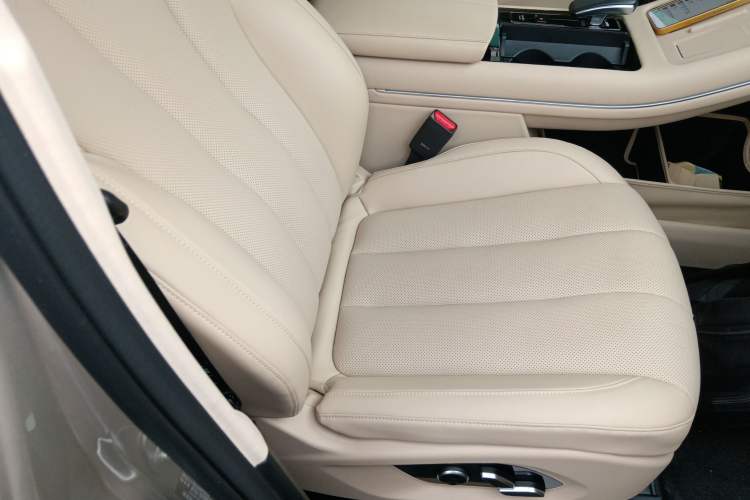 Used Hima AITO M7 2022 1.5T Rear-Drive Comfort Edition Right Front Seat