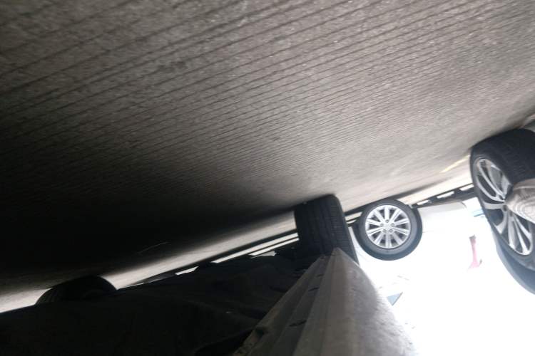 Used Hima AITO M7 2022 1.5T Rear-Drive Comfort Edition Right Side Sill