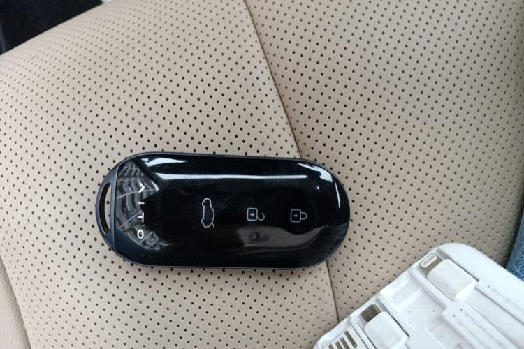 Used Hima AITO M7 2022 1.5T Rear-Drive Comfort Edition Vehicle Key