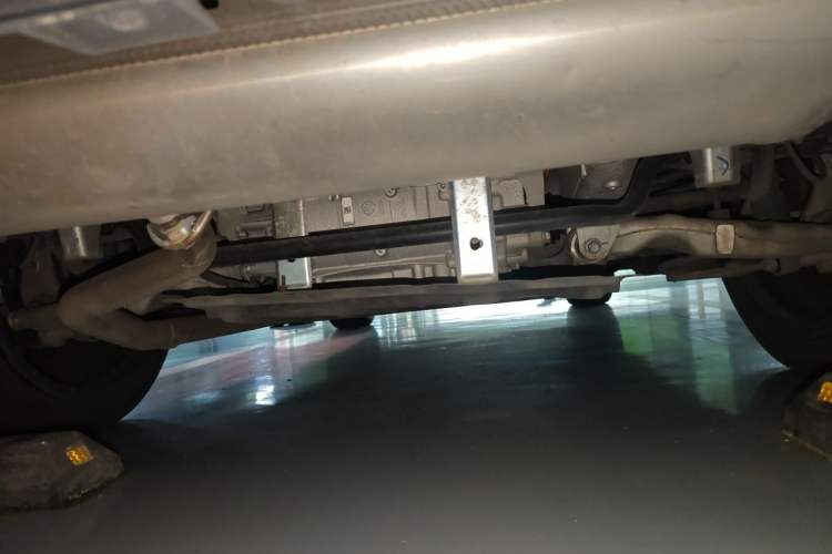 Used Hima AITO M7 2022 1.5T Four-Wheel Drive Flagship Edition Chassis Rear