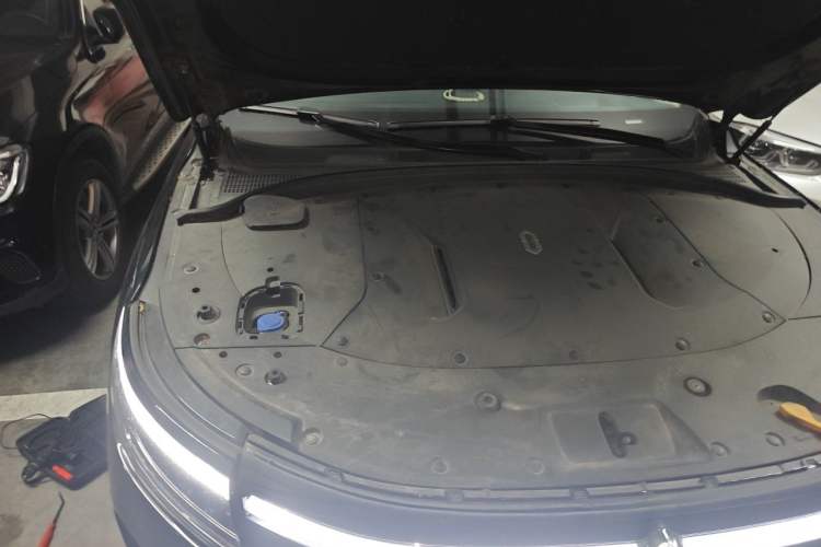 Used Hima AITO M7 2022 1.5T Four-Wheel Drive Luxury Edition Engine Bay Right