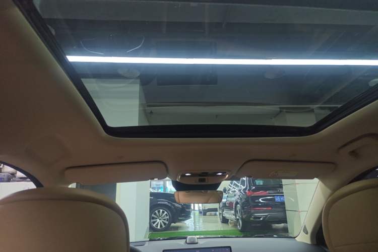 Used Hima AITO M7 2022 1.5T Four-Wheel Drive Luxury Edition Headliner