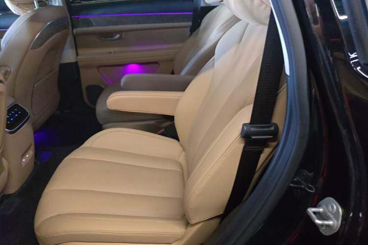 Used Hima AITO M7 2022 1.5T Four-Wheel Drive Luxury Edition Left Rear Seat