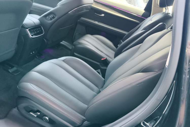 Used Hima AITO M7 2022 1.5T Rear-Drive Comfort Edition Left Rear Seat