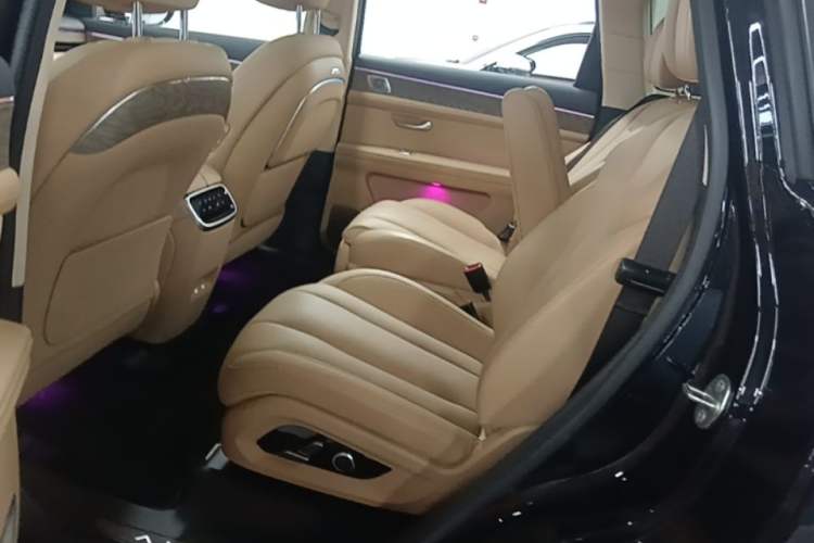 Used Hima AITO M7 2022 1.5T Four-Wheel Drive Flagship Edition Left Rear Seat