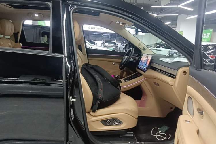Used Hima AITO M7 2022 1.5T Four-Wheel Drive Flagship Edition Right Front Seat