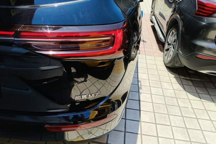 Used Hima AITO M7 2022 1.5T Rear-Drive Comfort Edition Right Rear Taillight