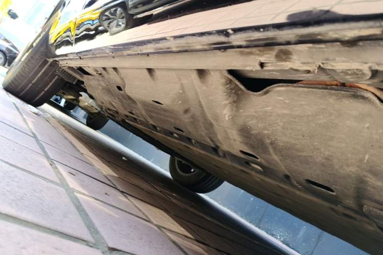 Used Hima AITO M7 2022 1.5T Rear-Drive Comfort Edition Right Side Sill