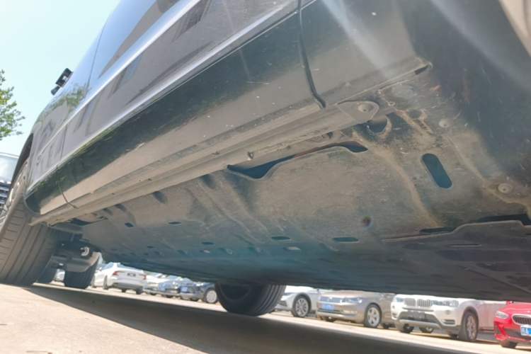 Used Hima AITO M7 2022 1.5T Four-Wheel Drive Flagship Edition Right Side Sill