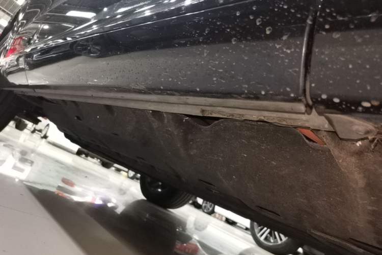 Used Hima AITO M7 2022 1.5T Rear-Drive Comfort Edition Right Side Sill