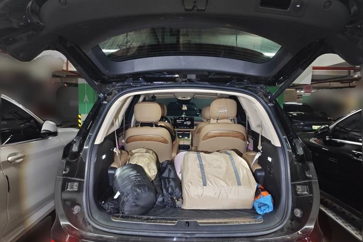 Used Hima AITO M7 2022 1.5T Four-Wheel Drive Luxury Edition Trunk
