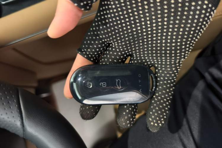 Used Hima AITO M7 2022 1.5T Four-Wheel Drive Luxury Edition Vehicle Key