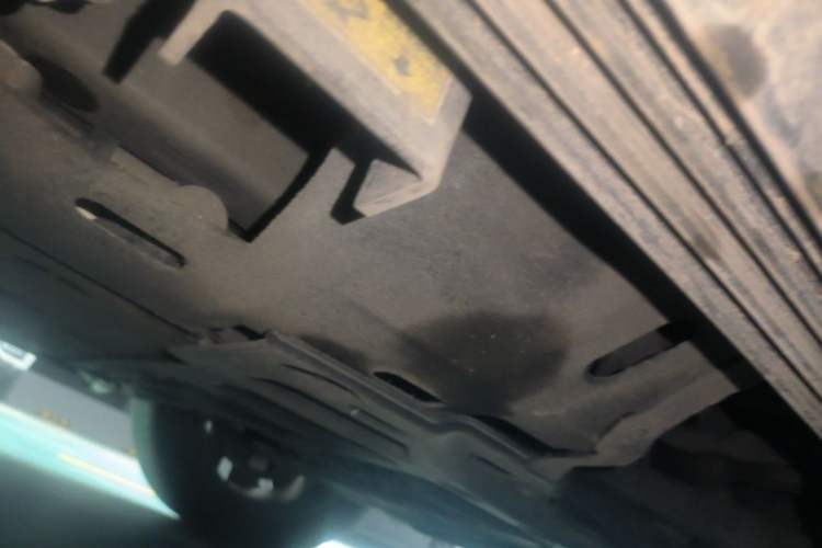 Used Hima AITO M7 2022 1.5T Four-Wheel Drive Luxury Edition Chassis Front Right