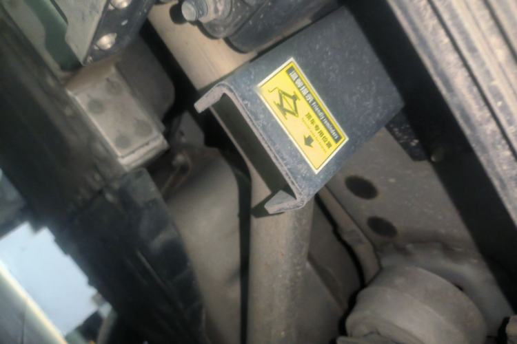 Used Hima AITO M7 2022 1.5T Four-Wheel Drive Luxury Edition Chassis Rear Left