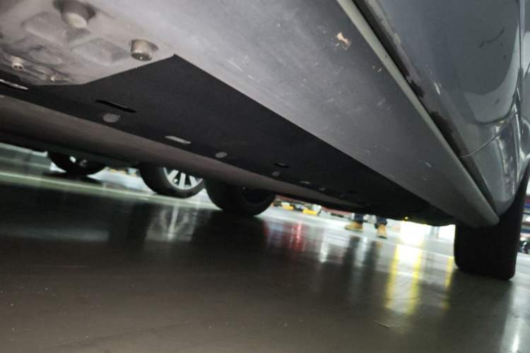 Used Hima AITO M7 2022 1.5T Four-Wheel Drive Flagship Edition Chassis Rear Right
