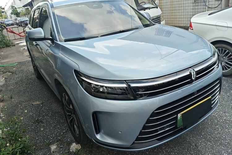Used Hima AITO M7 2022 1.5T Four-Wheel Drive Luxury Edition Front Right 45 Deg