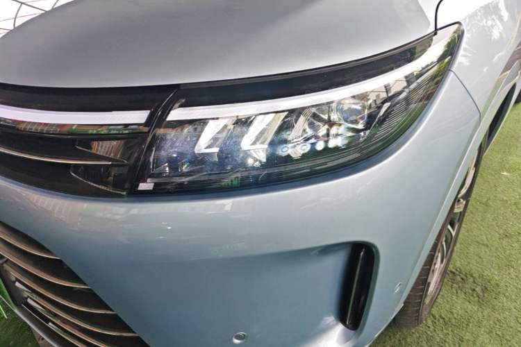 Used Hima AITO M7 2022 1.5T Four-Wheel Drive Luxury Edition Left Front Headlight