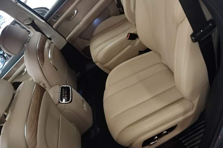 Used Hima AITO M7 2022 1.5T Four-Wheel Drive Luxury Edition Left Rear Seat