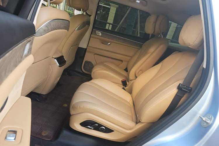 Used Hima AITO M7 2022 1.5T Four-Wheel Drive Luxury Edition Left Rear Seat