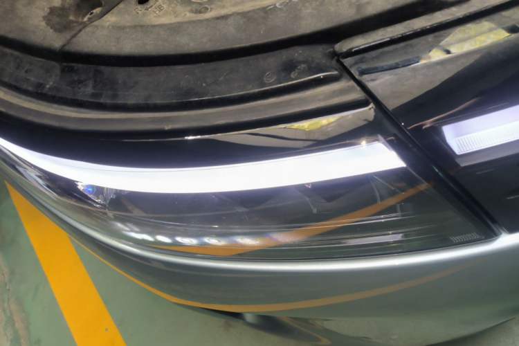 Used Hima AITO M7 2022 1.5T Four-Wheel Drive Luxury Edition Right Front Headlight